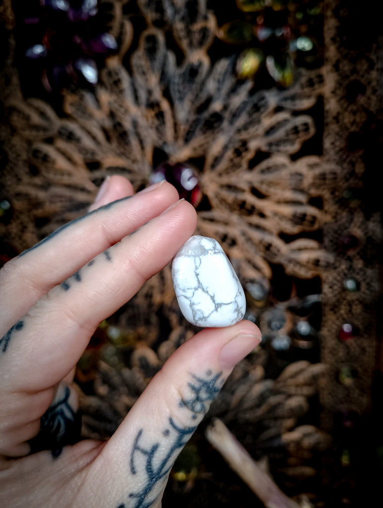 Howlite Tumbled Crystals - Set of 3