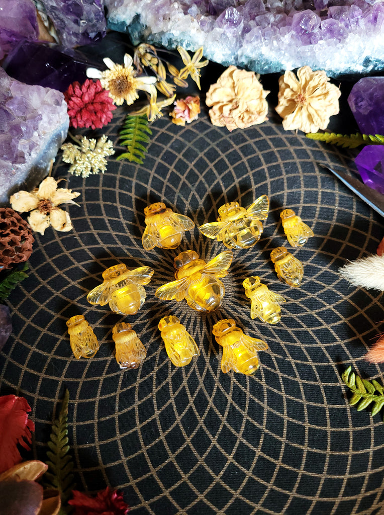 Chiapas Amber Bee Necklace
