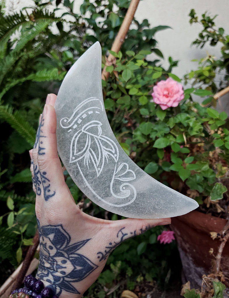 Selenite Crescent Moon - Moon Goddess