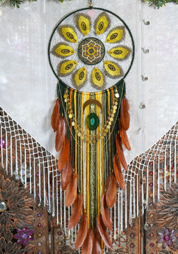 Emerald Radial Bloom Mandala Dreamer