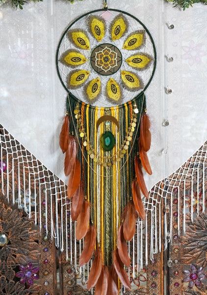 Emerald Radial Bloom Mandala Dreamer