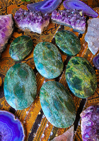 Lizard Jasper Crystal Palm Stone